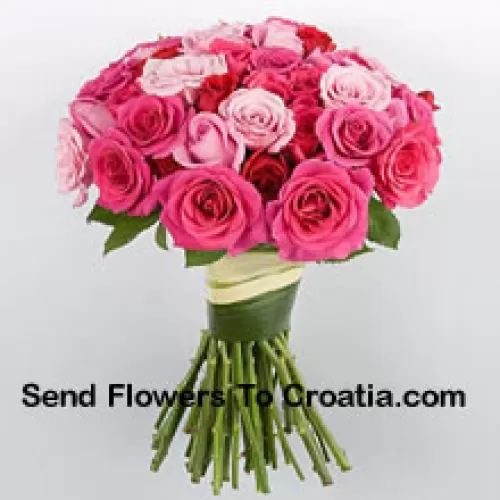 Bouquet de 37 roses de différentes couleurs